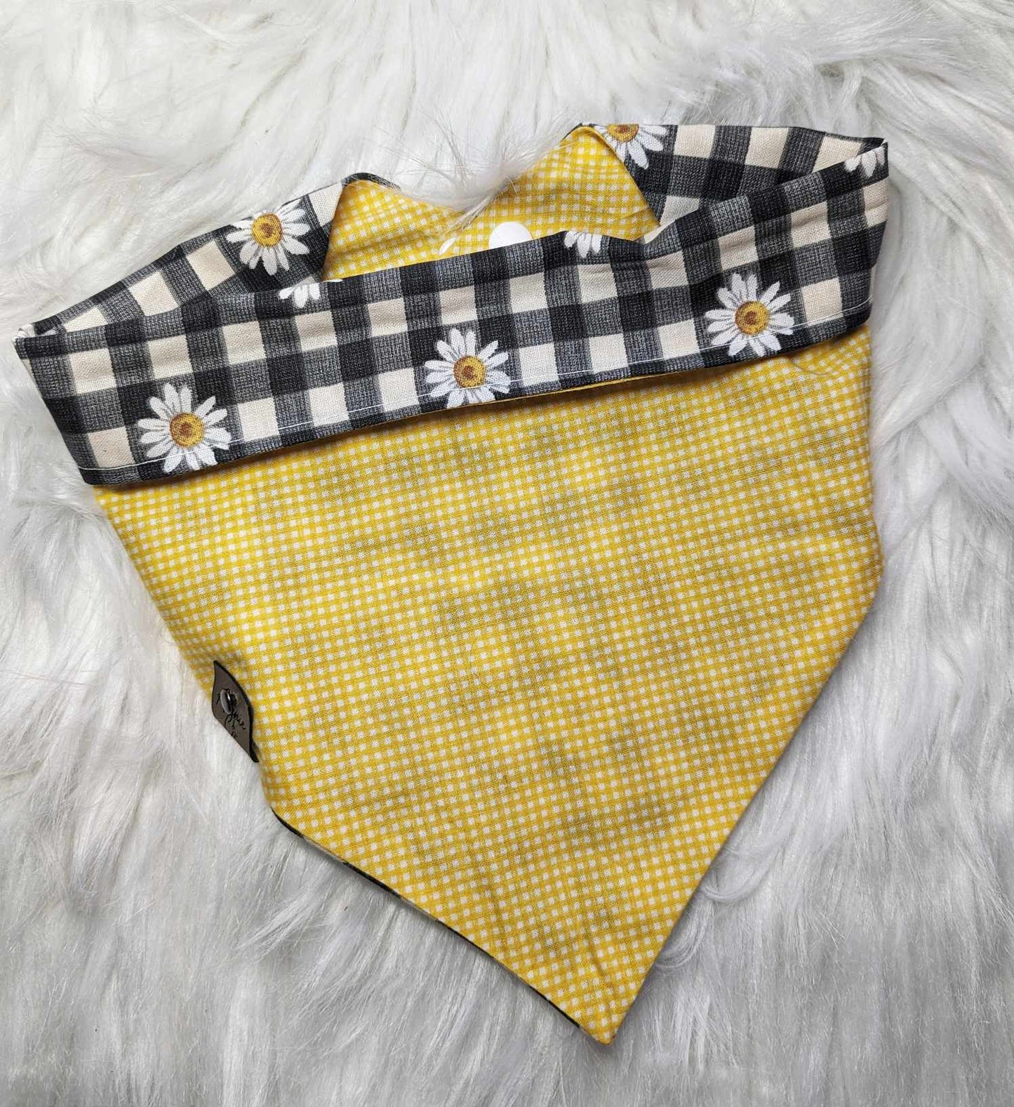 Black Check Diasy SNAP dog Bandana